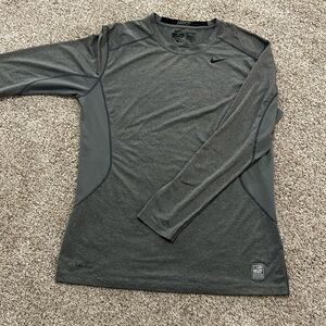 Nike long sleeve fitted dri-fit